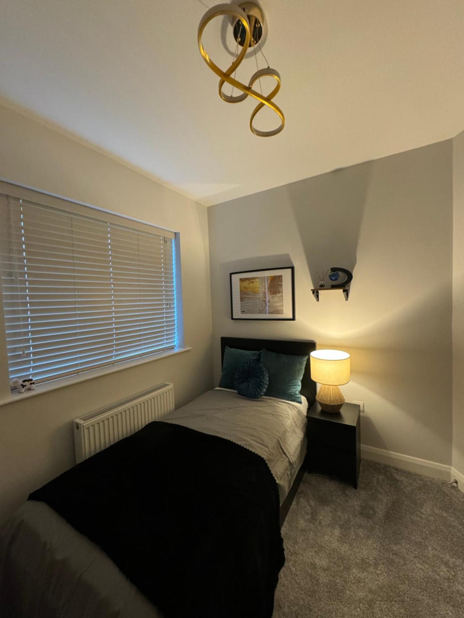 Modern Double & Single Room With Cozy Vibes Athy Eksteriør billede
